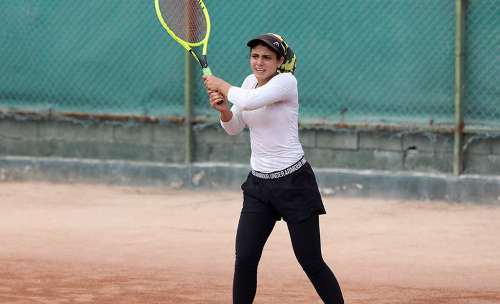 مهتا خانلو بهترین تنیسور زنان ایران